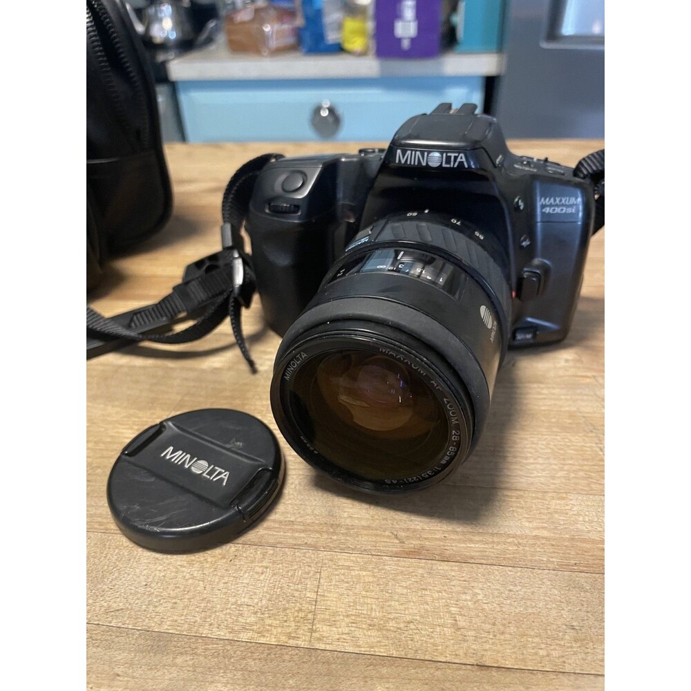 Minolta Maxxum 400si 35mm SLR Film Camera w/Sigma AF 20-70mm Zoom And Cap